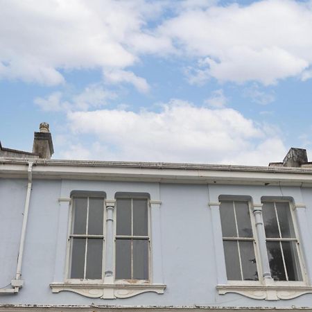 Appartamento Alexandra - Large 3 Bed Perfect For Contractors, Free Parking, Fast Wifi And Great Value! Plymouth Esterno foto
